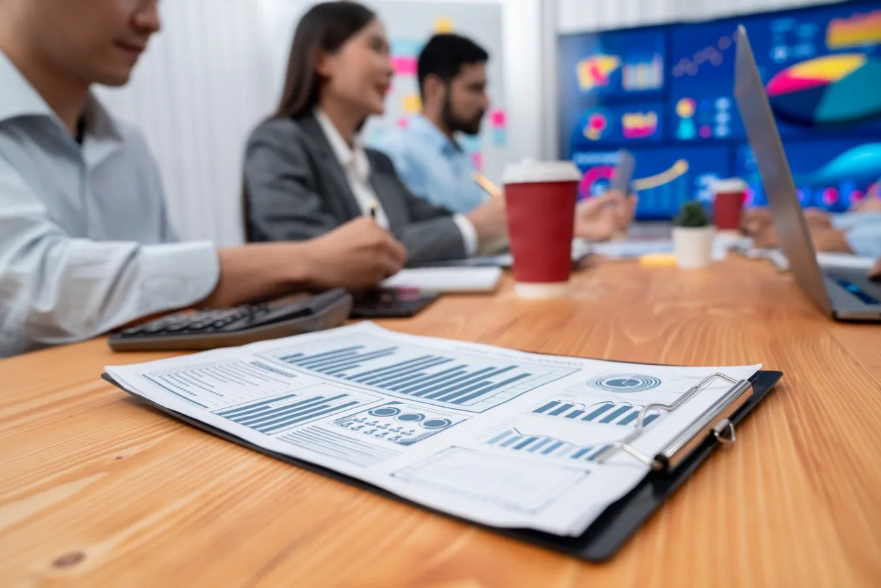 DeWatermark.ai_1745747895117 Business Insurance